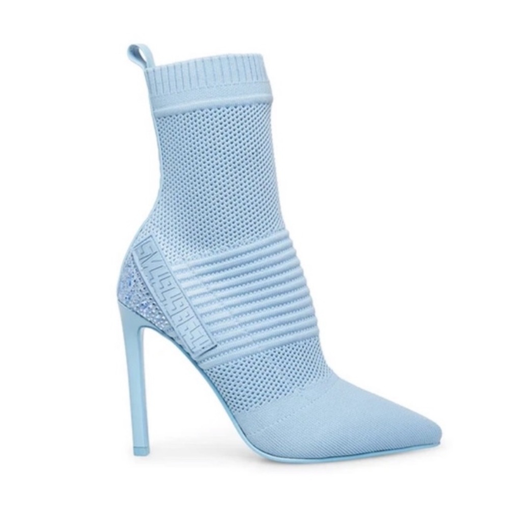 NWOT Steve Madden heeled booties - blue with rhinestones - womens size 8.5